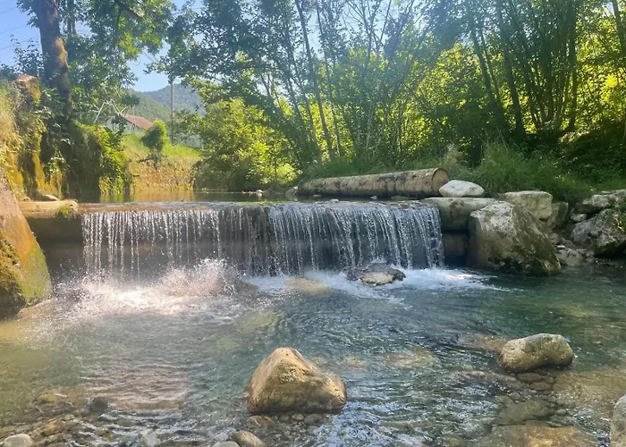 La Cascade Du D'annecy דוסאר